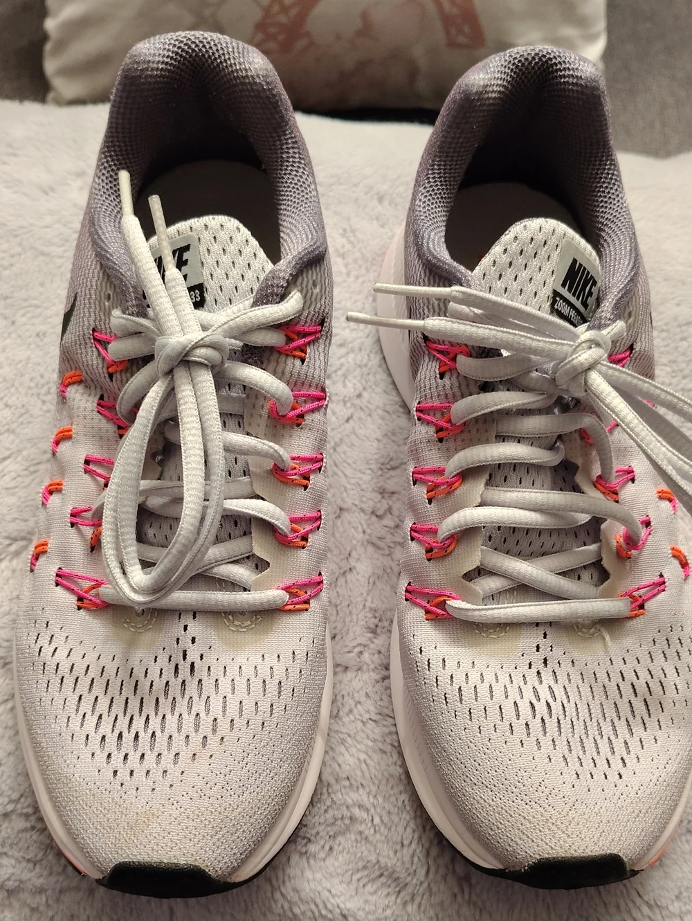 Nike Women's White/Light Gray Running Shoes with Pink Accents